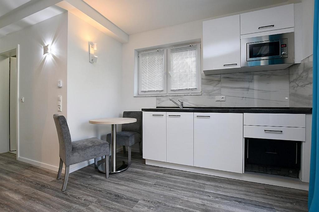 City-Hotel Zuffenhausen - Apartments Stuttgart Zewnętrze zdjęcie